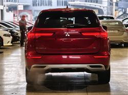 ميتسوبيشي اوتلاندر